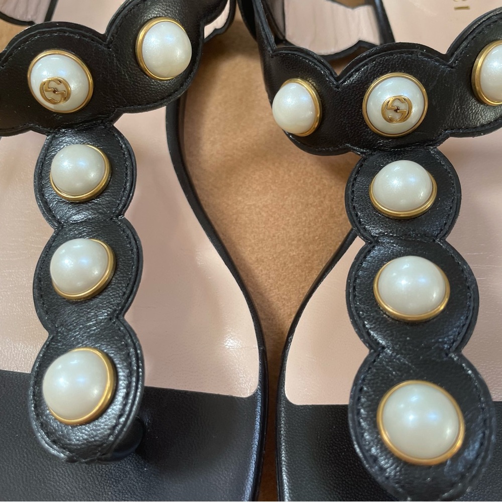 GUCCI Willow Pearl Thong Sandals - Picture 4 of 14